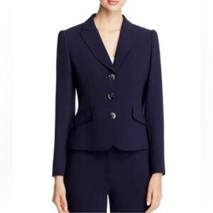 Basler pleated back navy blazer size L